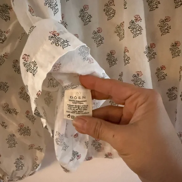 Doen Jane Blouse in Red Dahlia Block Print - Picture 6 of 8